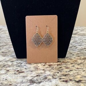 Gold Tone Filigree Drop Earrings Moroccan Quatrefoil New